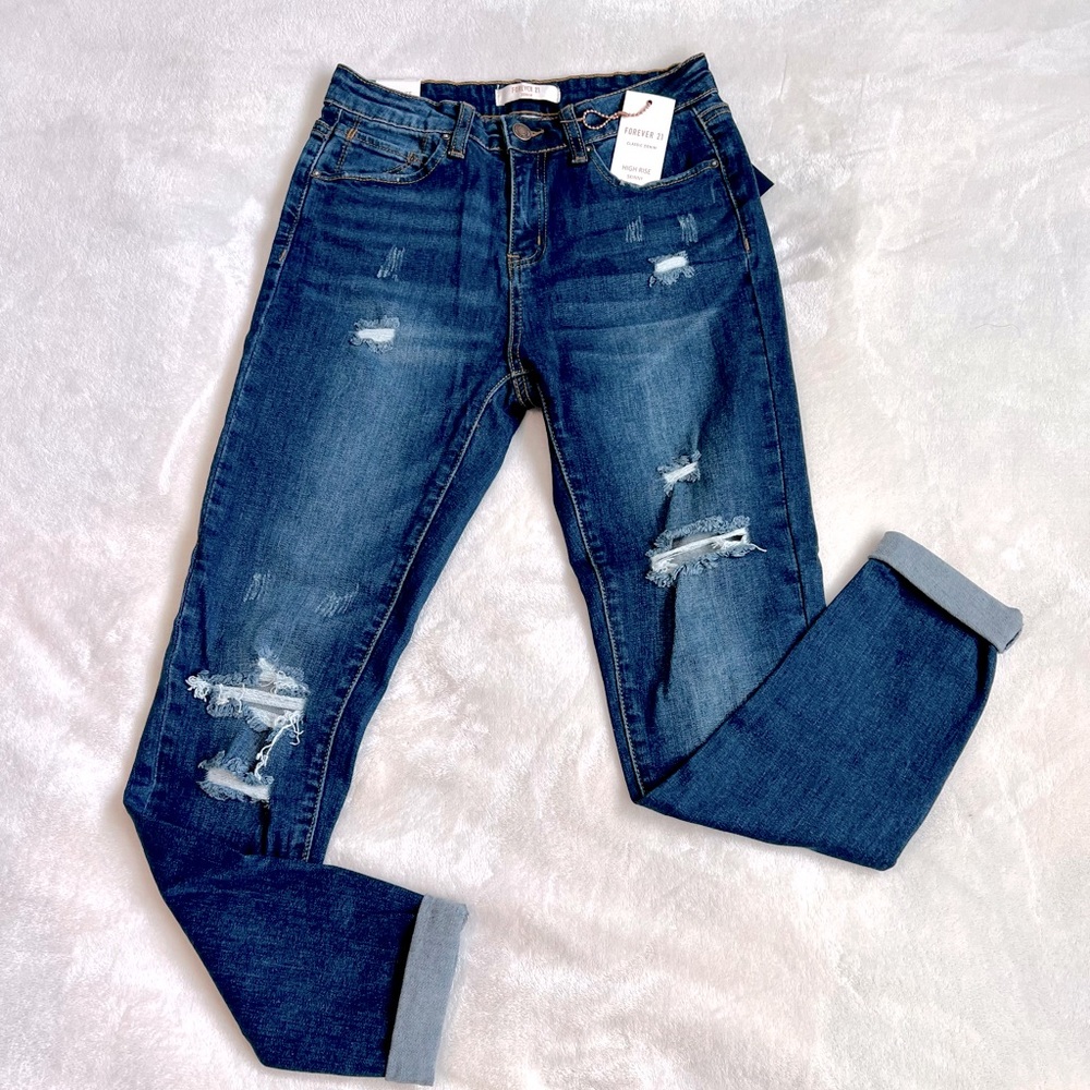 💙NWT High-Rise Skinny Jean by Forever 21